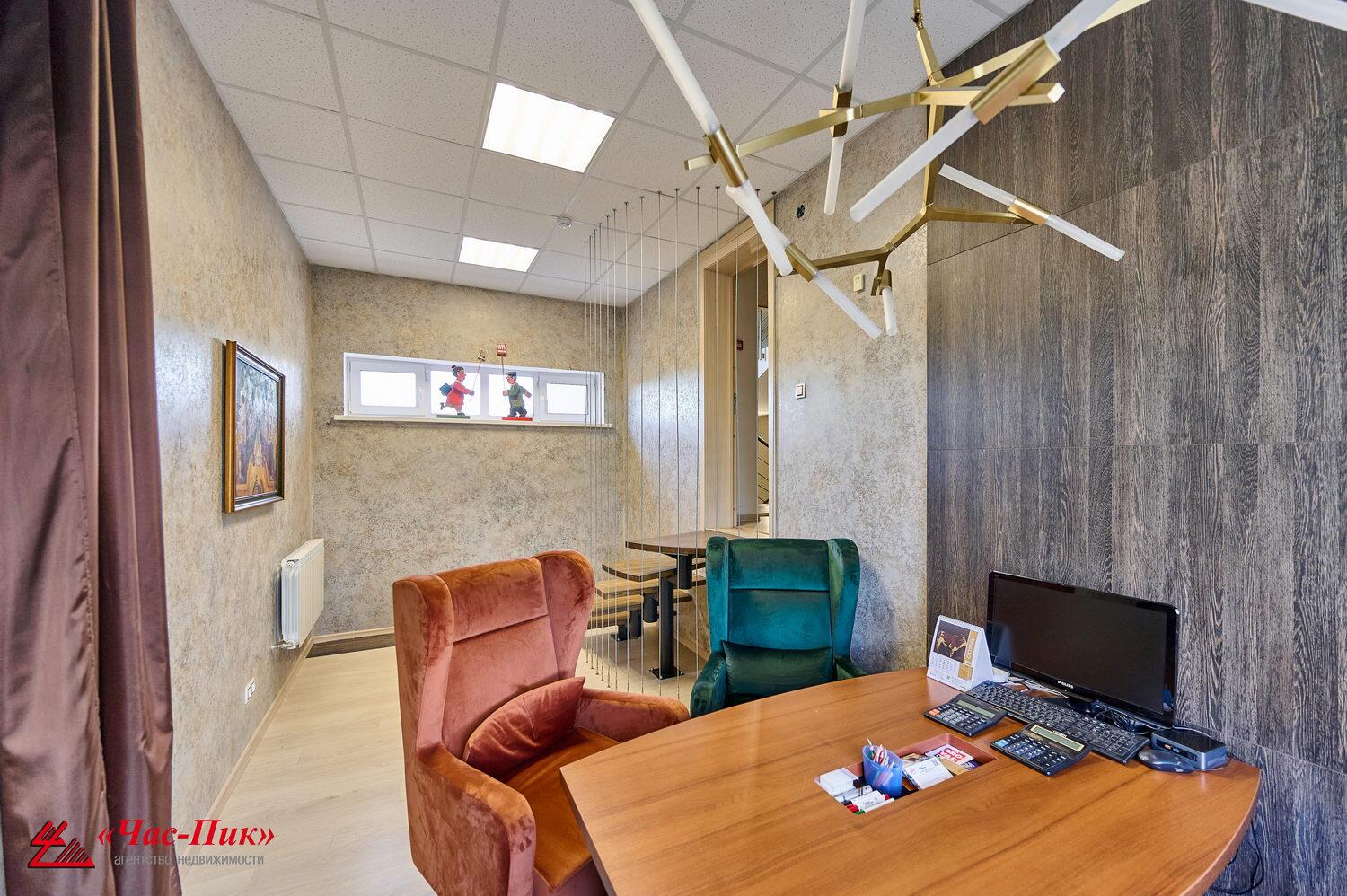 Shop 227 m² in Tarasava, Belarus