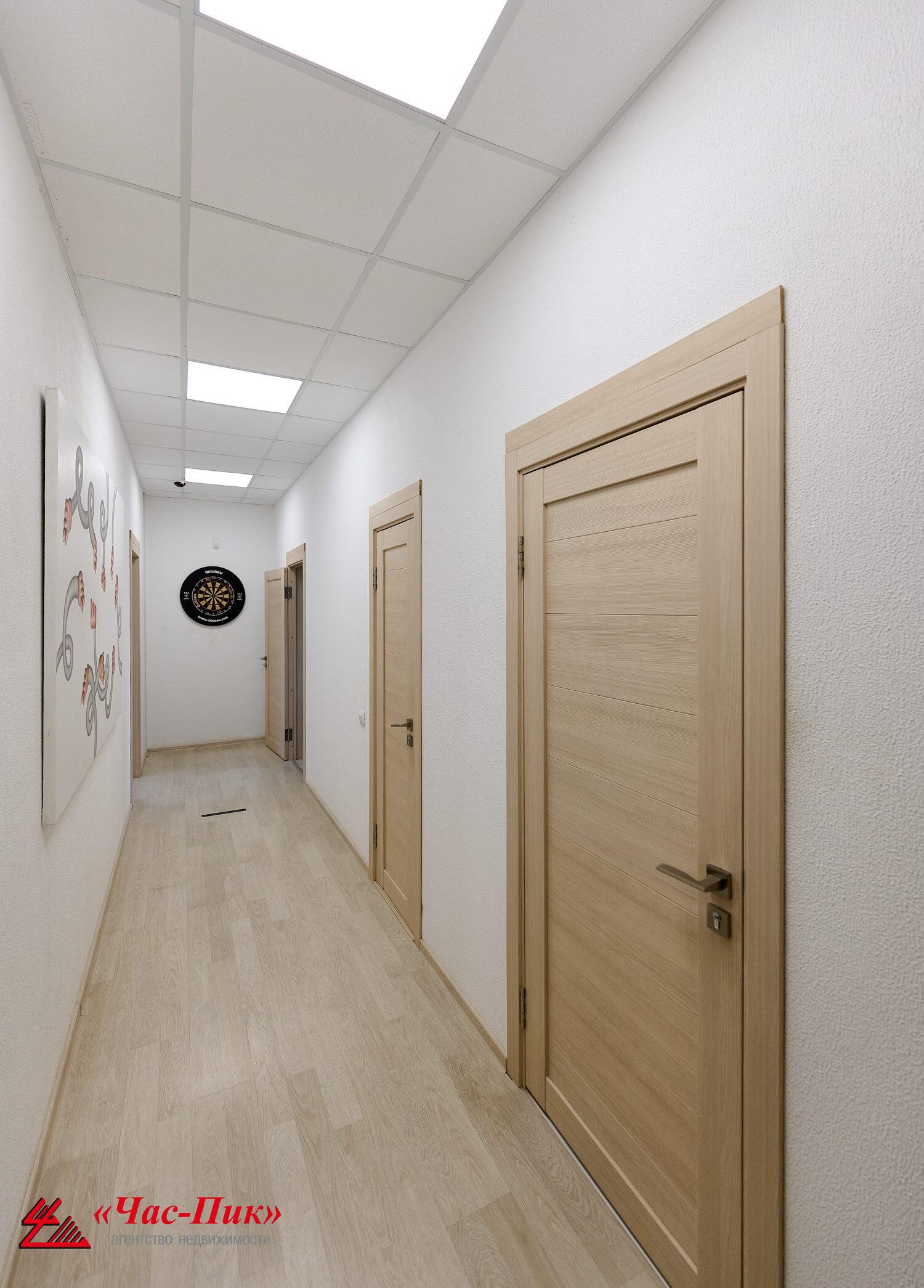 Shop 227 m² in Tarasava, Belarus