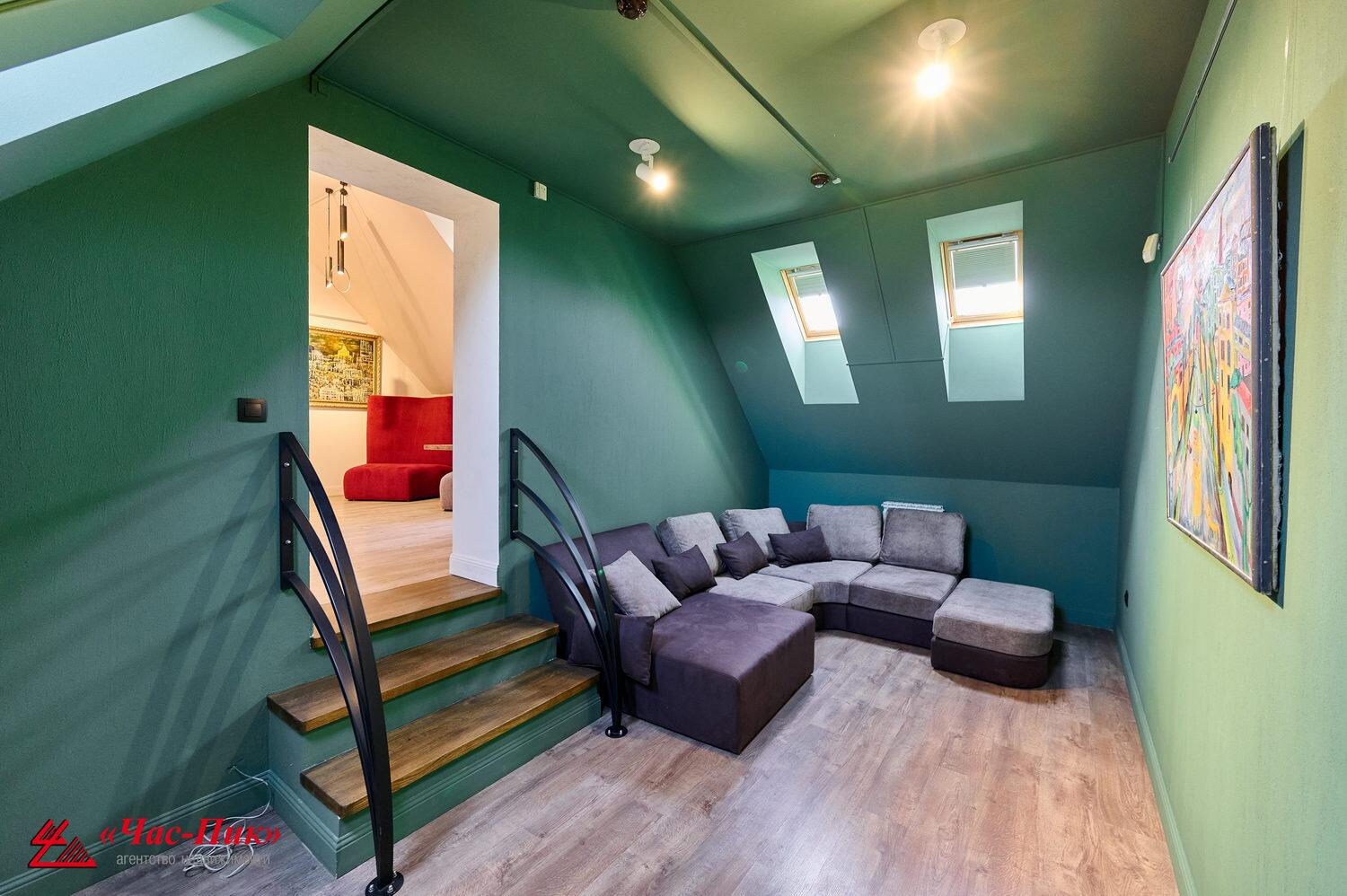 Shop 227 m² in Tarasava, Belarus