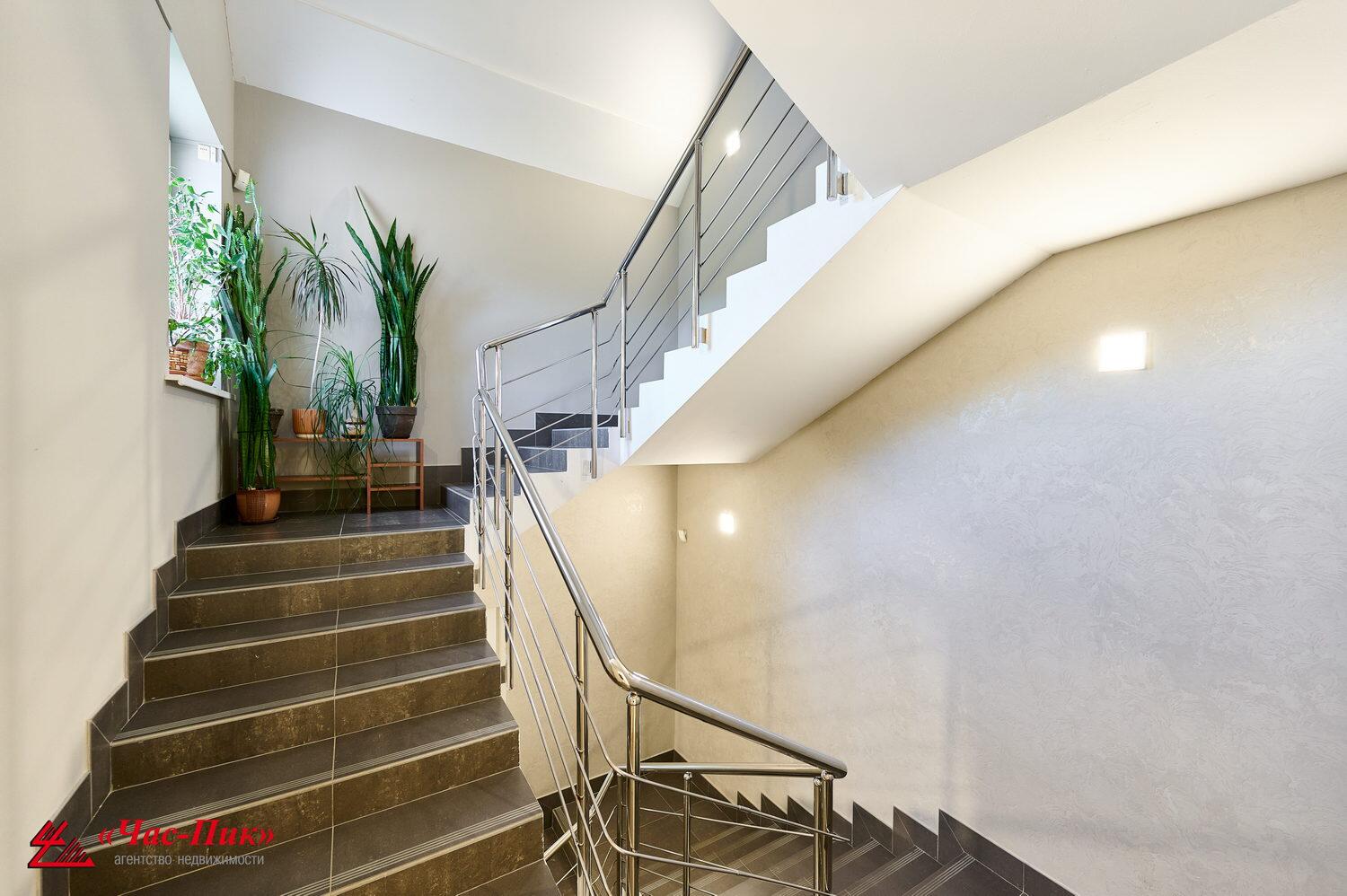 Shop 227 m² in Tarasava, Belarus