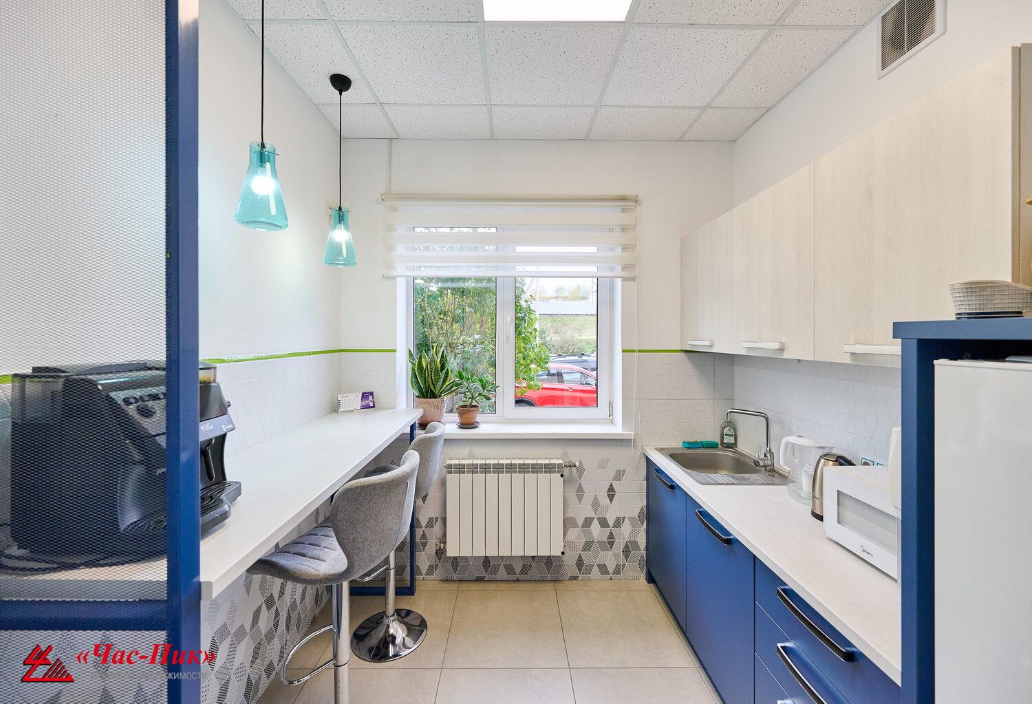 Shop 227 m² in Tarasava, Belarus