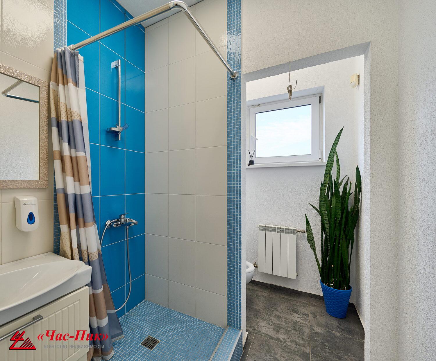 Shop 227 m² in Tarasava, Belarus