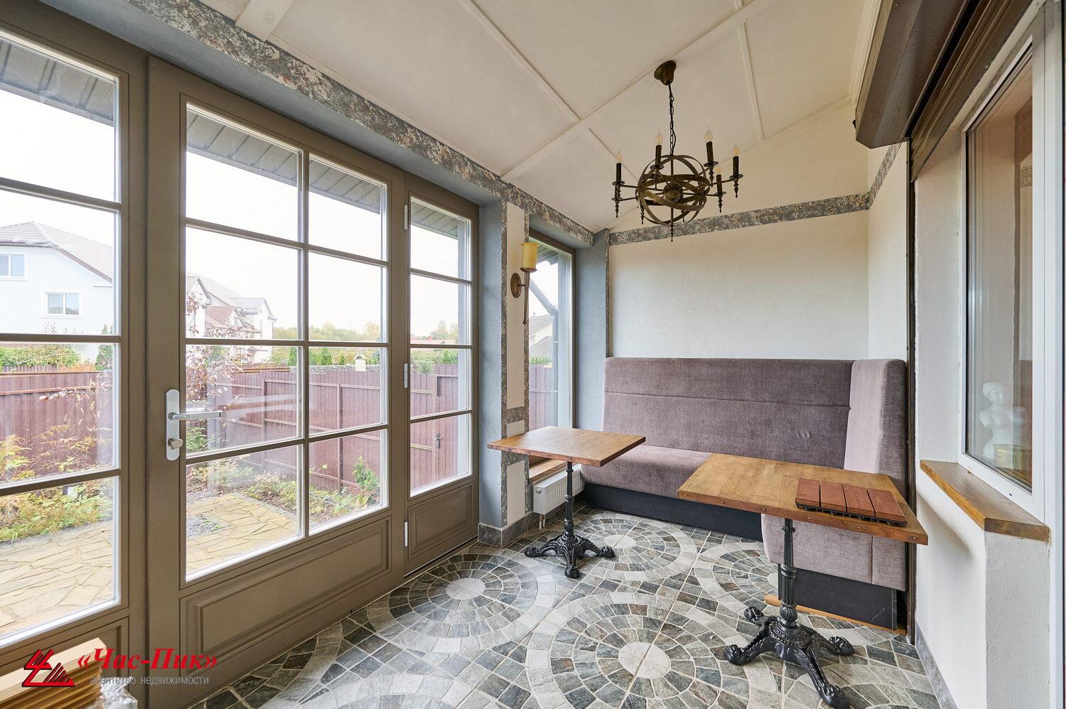 Shop 227 m² in Tarasava, Belarus