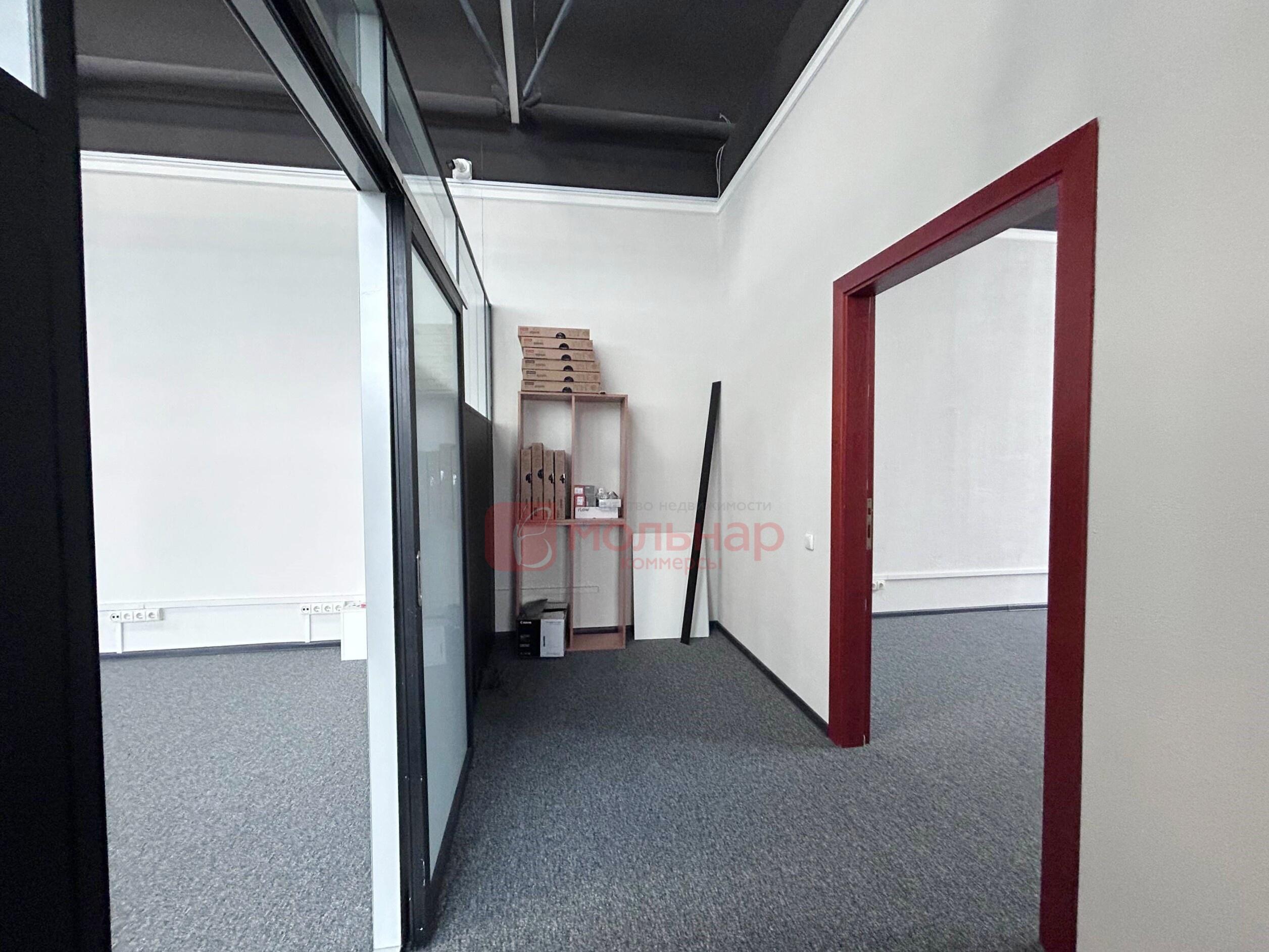 Office 374 m² in Minsk, Belarus