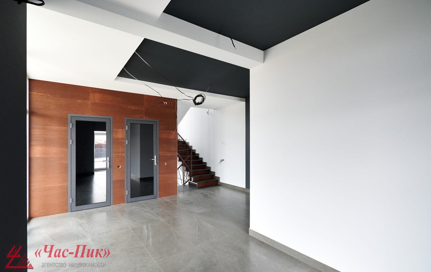 Propiedad comercial 472 m² en Minsk, Belarús