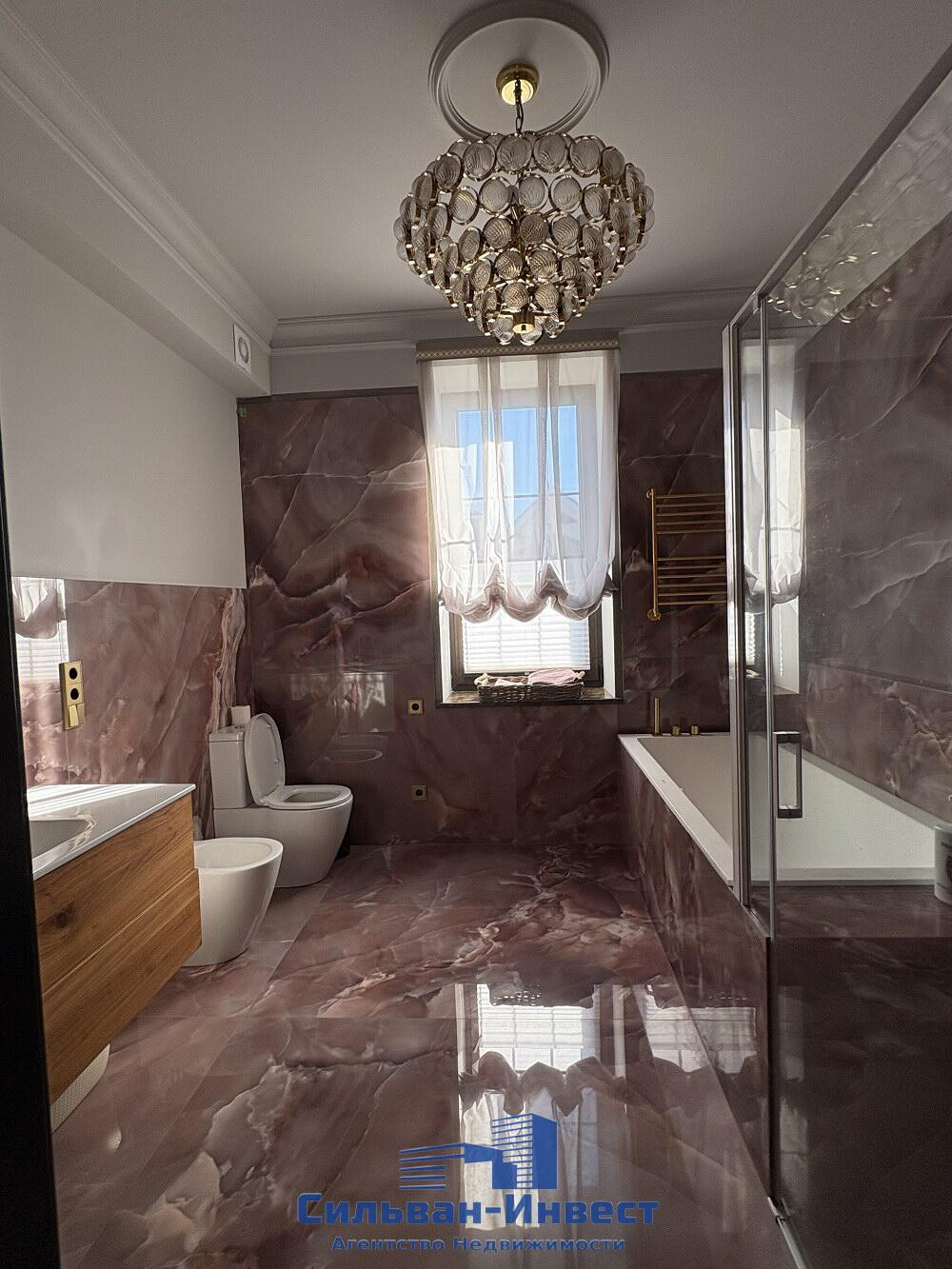 Casa de campo 501 m² Marjaliva, Belarús