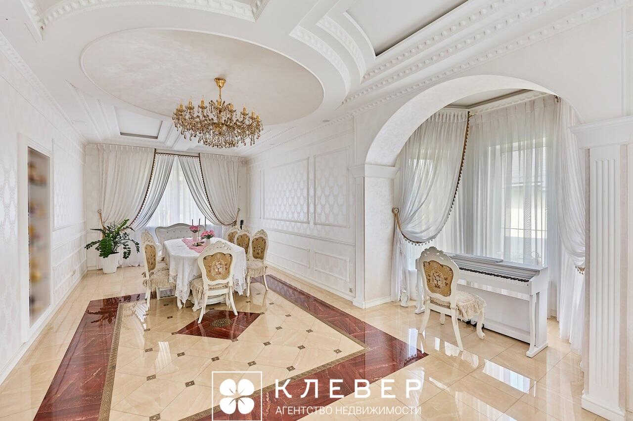  295.4м.кв. (участок 8.35сот.), аг. Ждановичи (Жемчужная ул.)