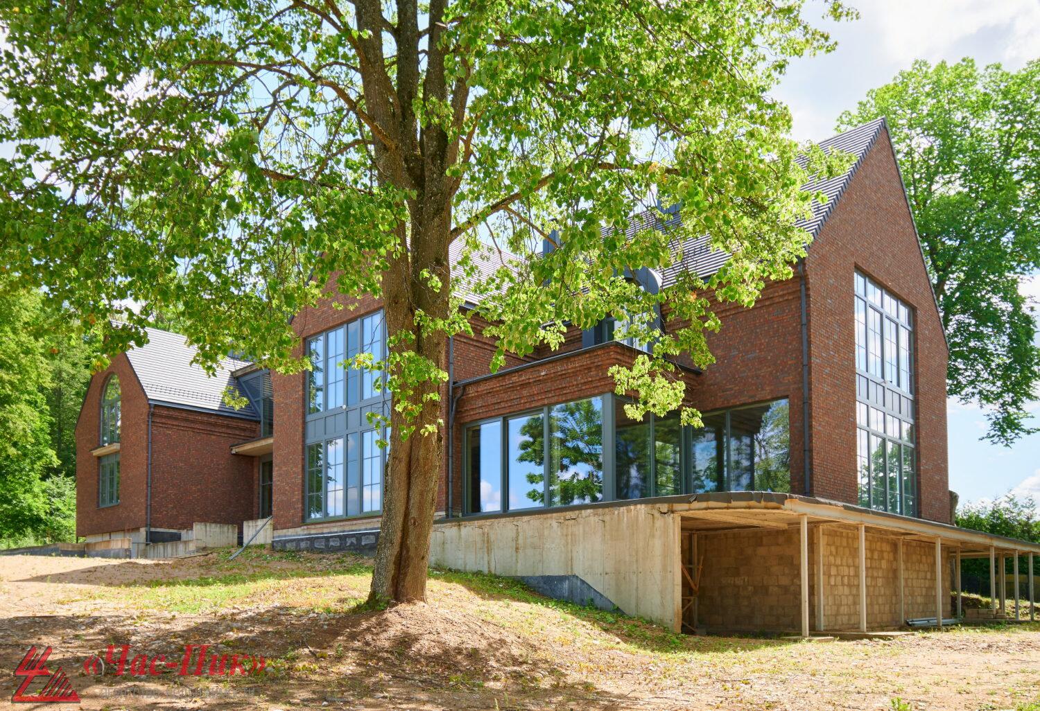 Commercial property 1 720 m² in Akolica, Belarus