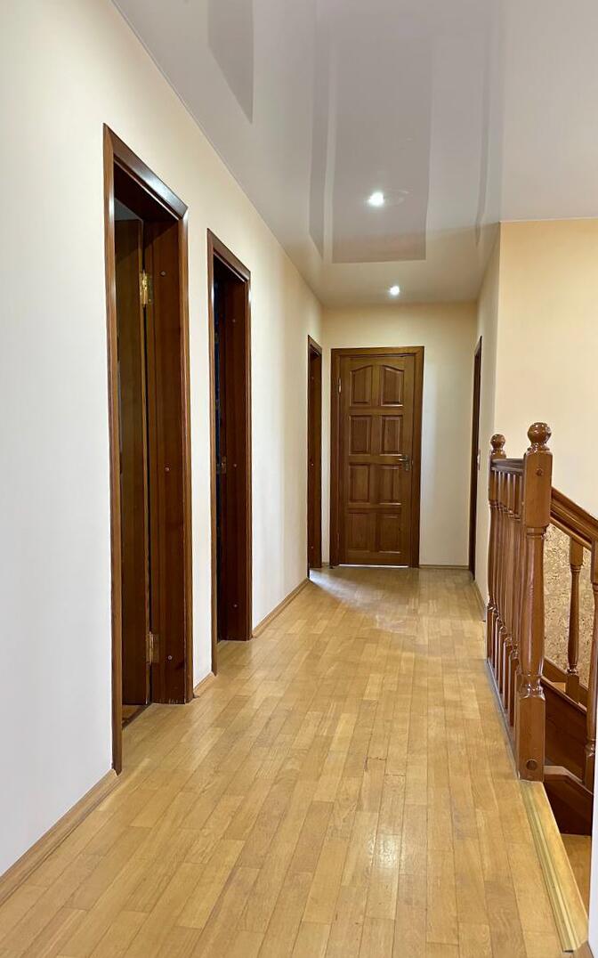 House 461 m² Minsk, Belarus