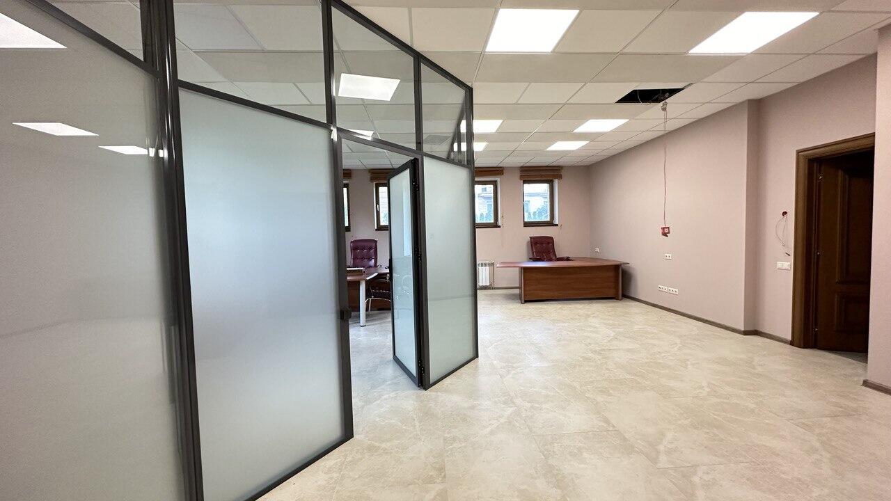 Büro 197 m² in Minsk, Belarus