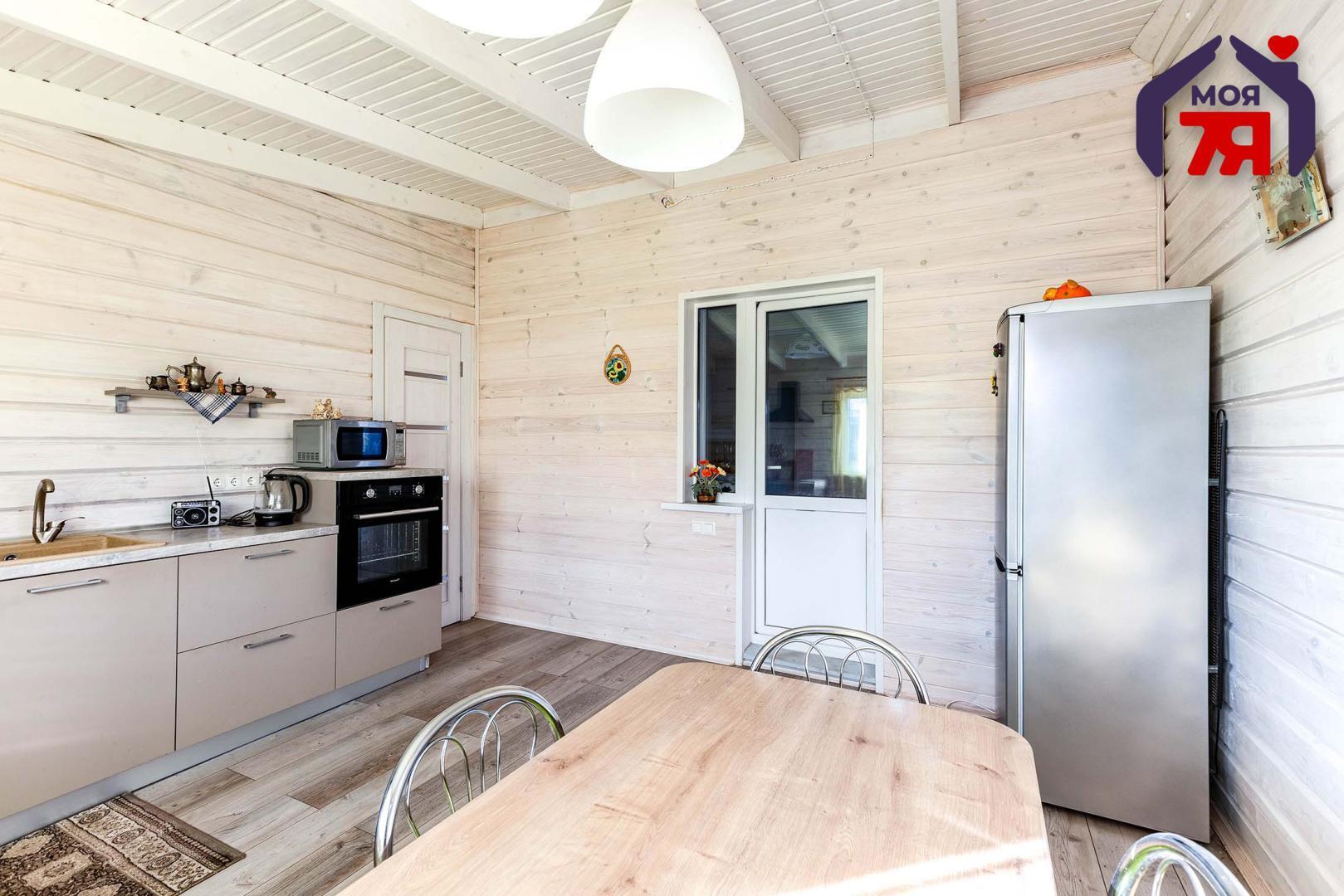 Maison 107 m² Piarezyrski sielski Saviet, Bélarus