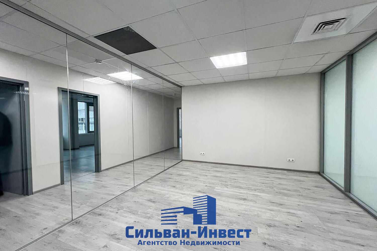 Pomieszczenie biurowe 189 m² w Mińsk, Białoruś