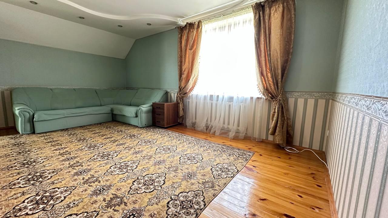 House 461 m² Minsk, Belarus