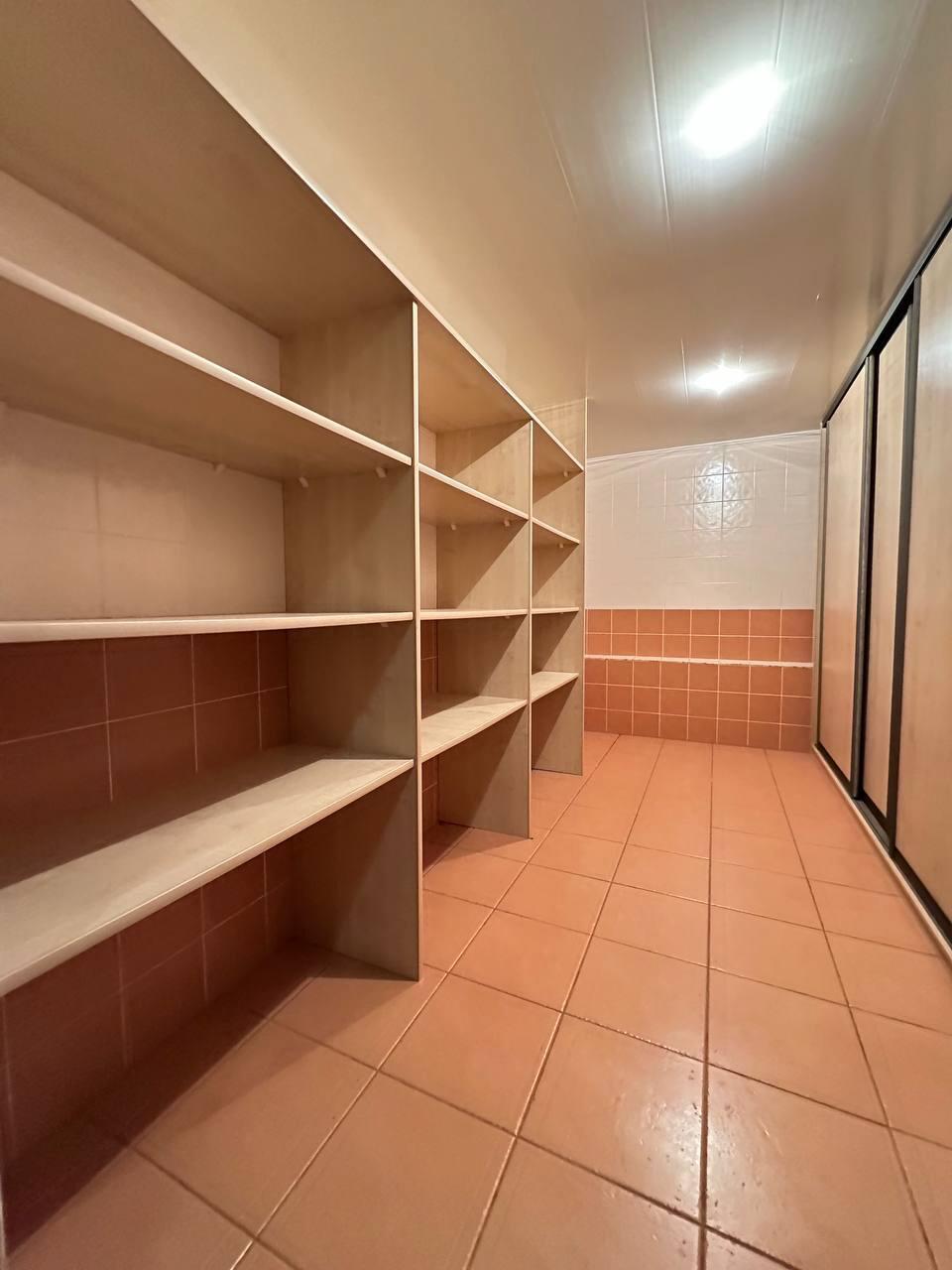 House 461 m² Minsk, Belarus