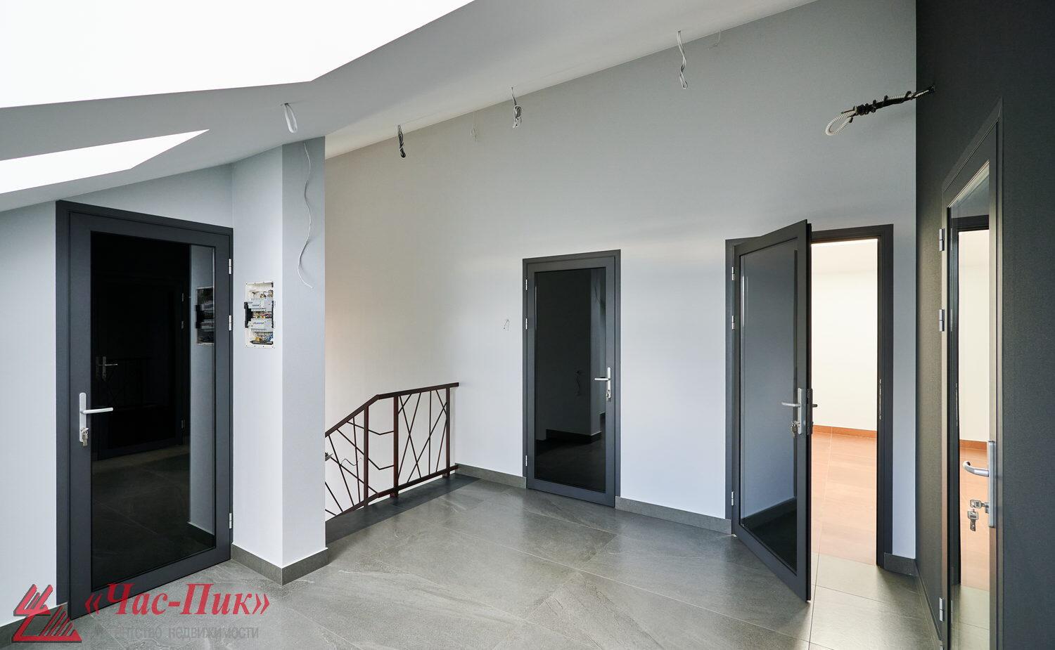 Propiedad comercial 472 m² en Minsk, Belarús