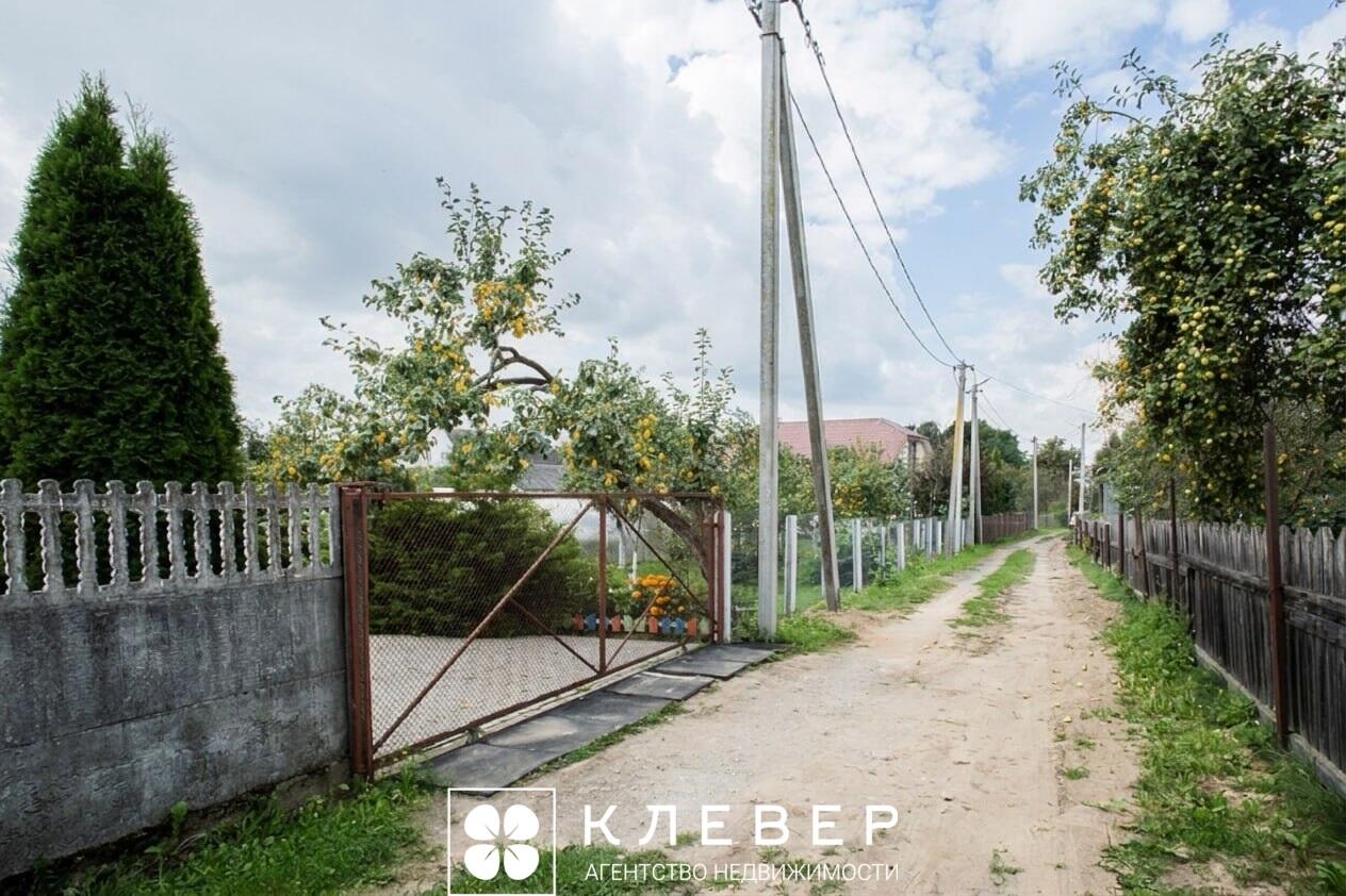  40.5м.кв. (участок 10.42сот.), д. Большой Тростенец (Школьная ул.)