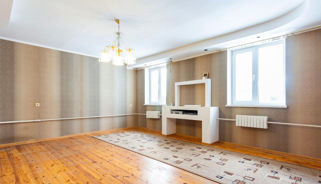 Chalet 400 m² Kalodziscanski sielski Saviet, Bélarus