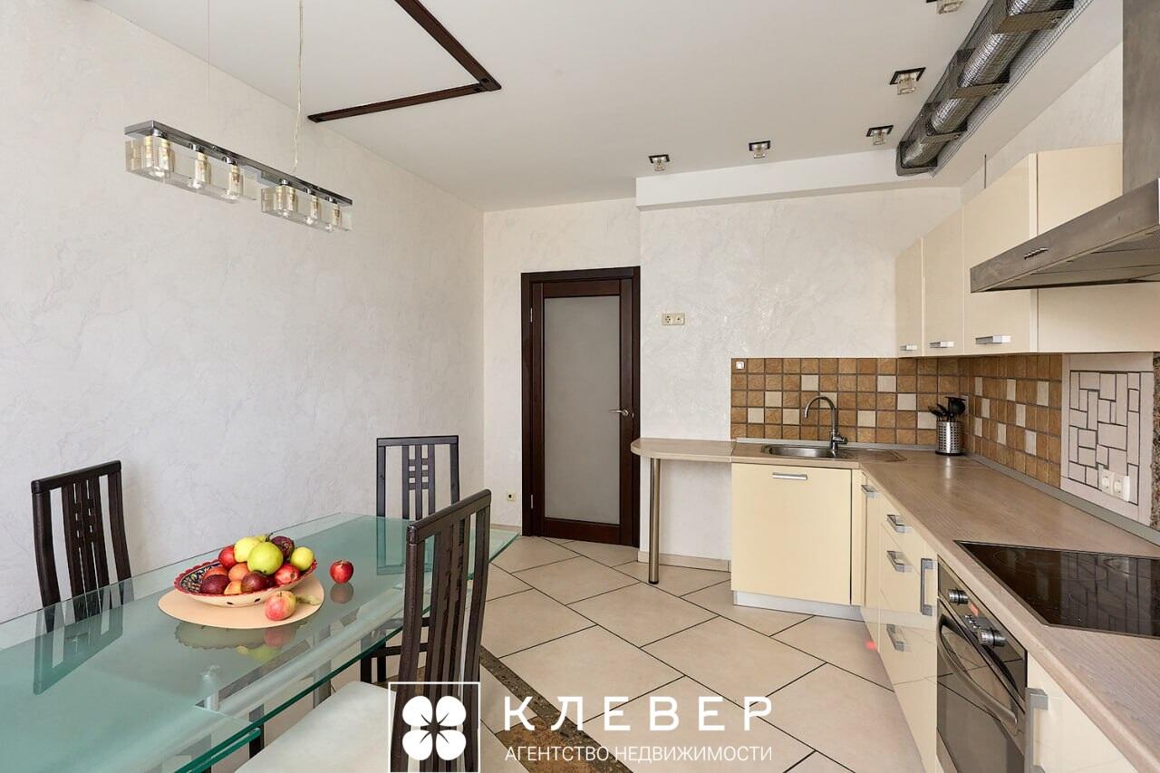  93.1м.кв., комнат 3, г. Минск (Богдановича ул., 130)