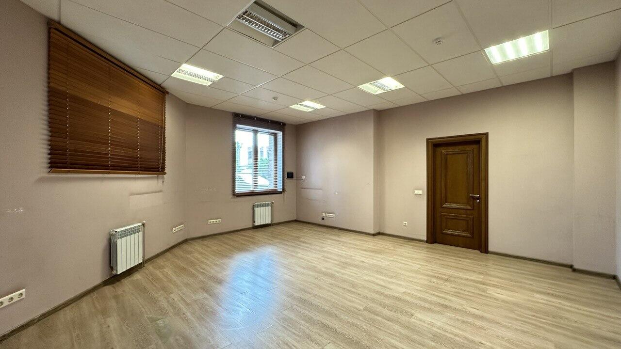 Büro 197 m² in Minsk, Belarus