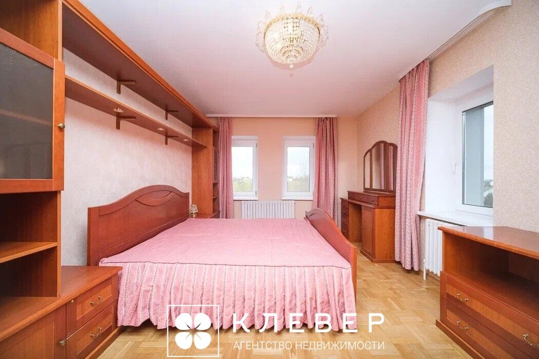  449.9м.кв. (участок 25сот.), аг. Семково (Мирная ул.)