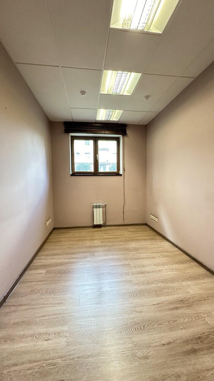 Büro 197 m² in Minsk, Belarus