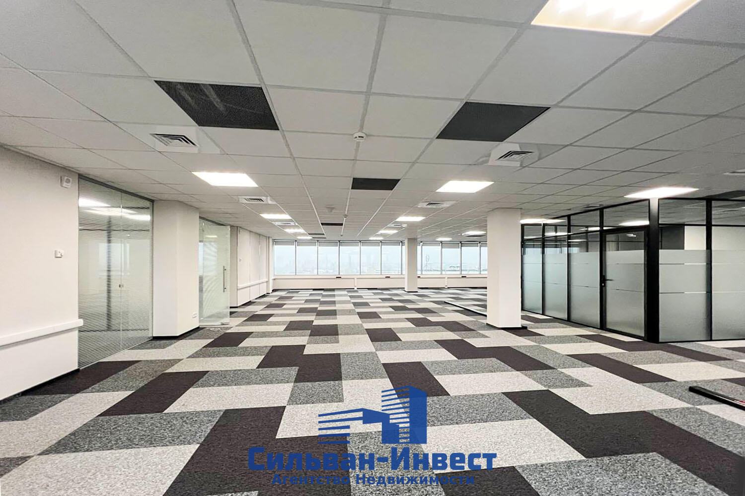 Büro 282 m² in Minsk, Belarus