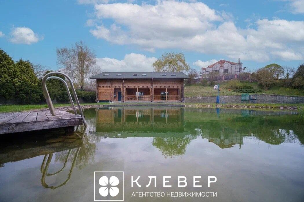  449.9м.кв. (участок 25сот.), аг. Семково (Мирная ул.)