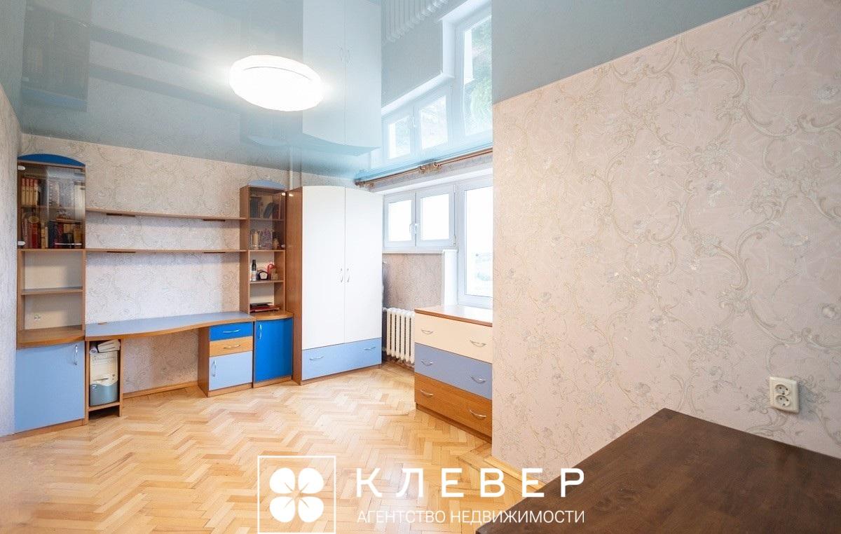  77.3м.кв., комнат 3, г. Минск (Долгиновский тракт, 44)