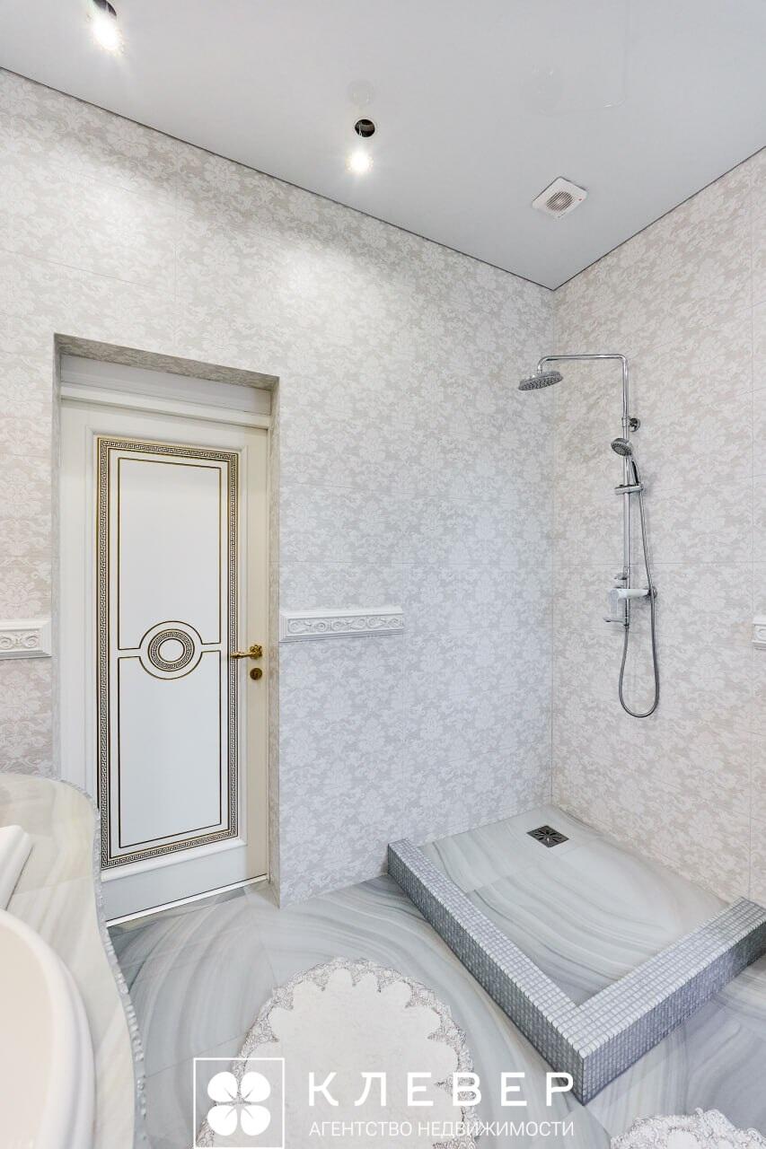  295.4м.кв. (участок 8.35сот.), аг. Ждановичи (Жемчужная ул.)