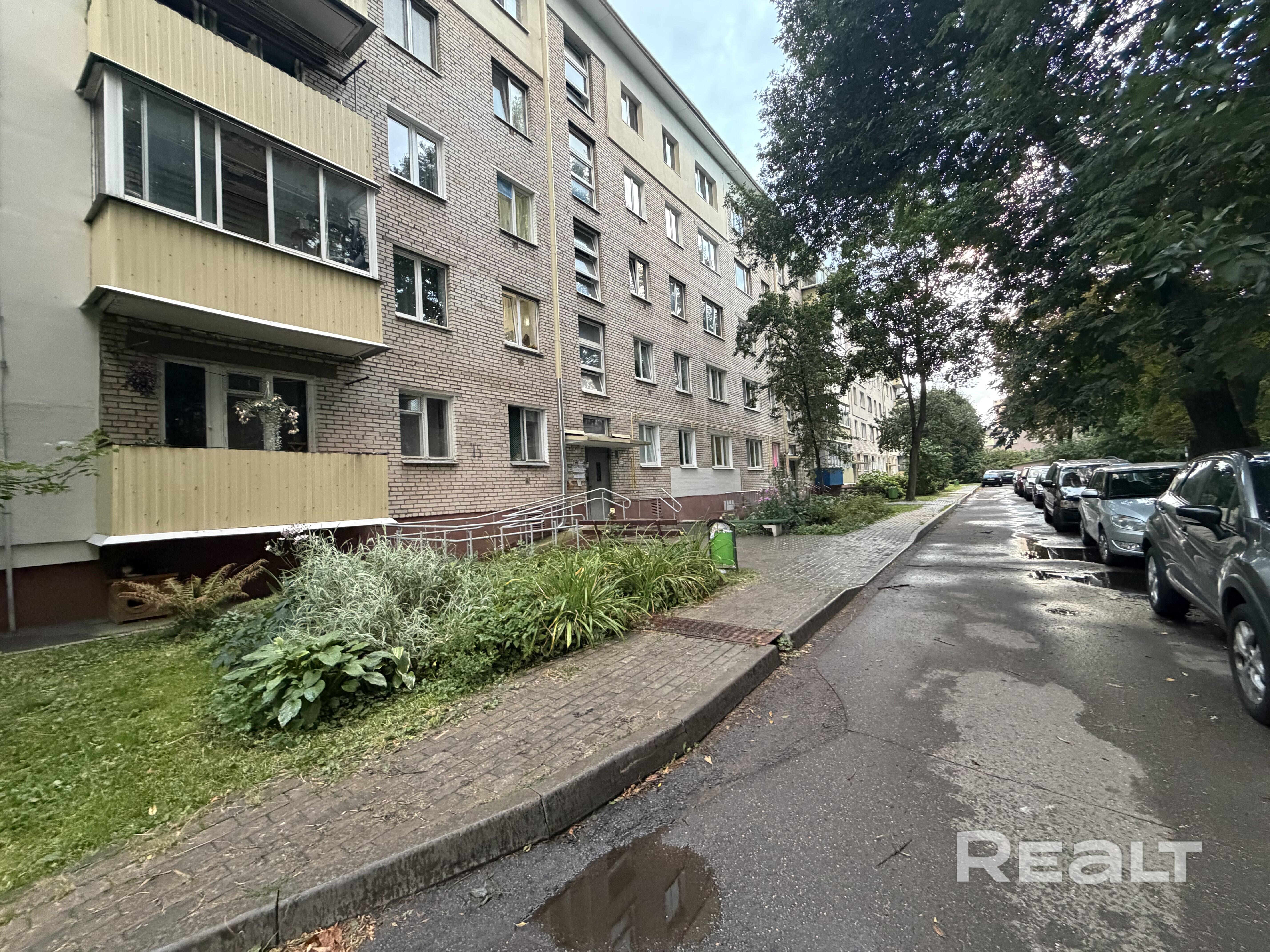  62.6м.кв., комнат 4, г. Минск (Аэродромная ул., 15)