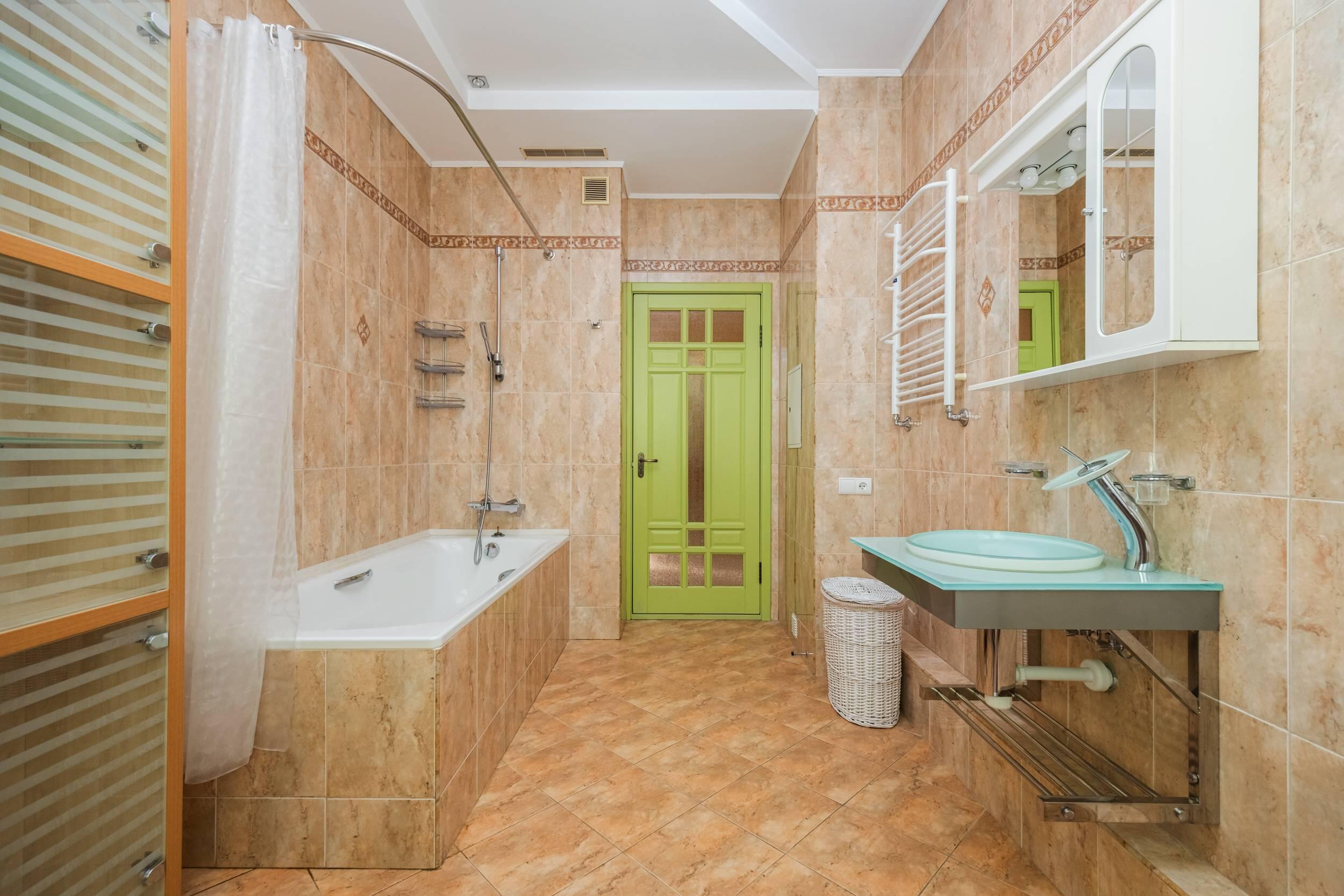 Mieszkanie 3 pokoi 137 m² Mińsk, Białoruś