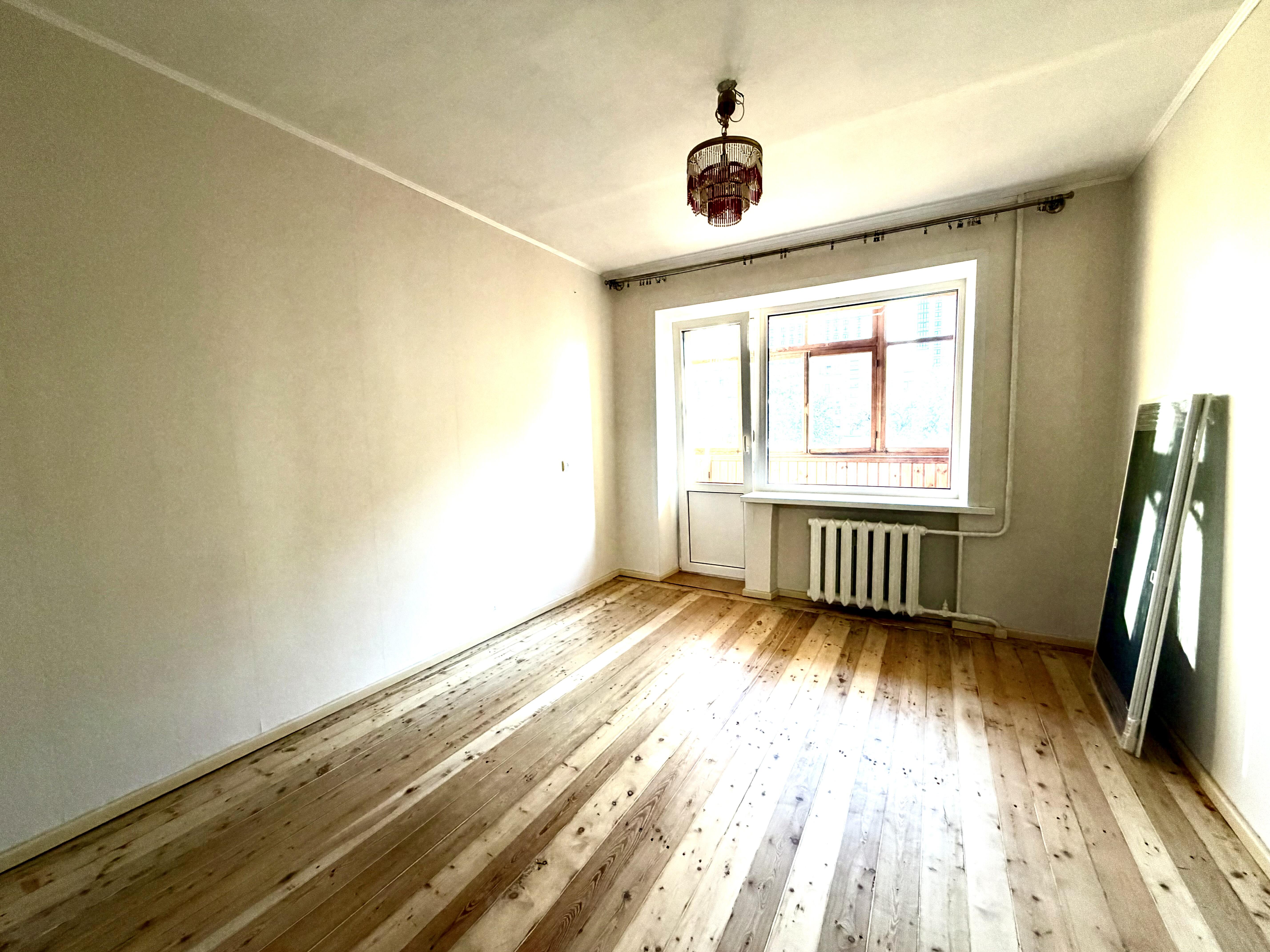  62.6м.кв., комнат 4, г. Минск (Аэродромная ул., 15)