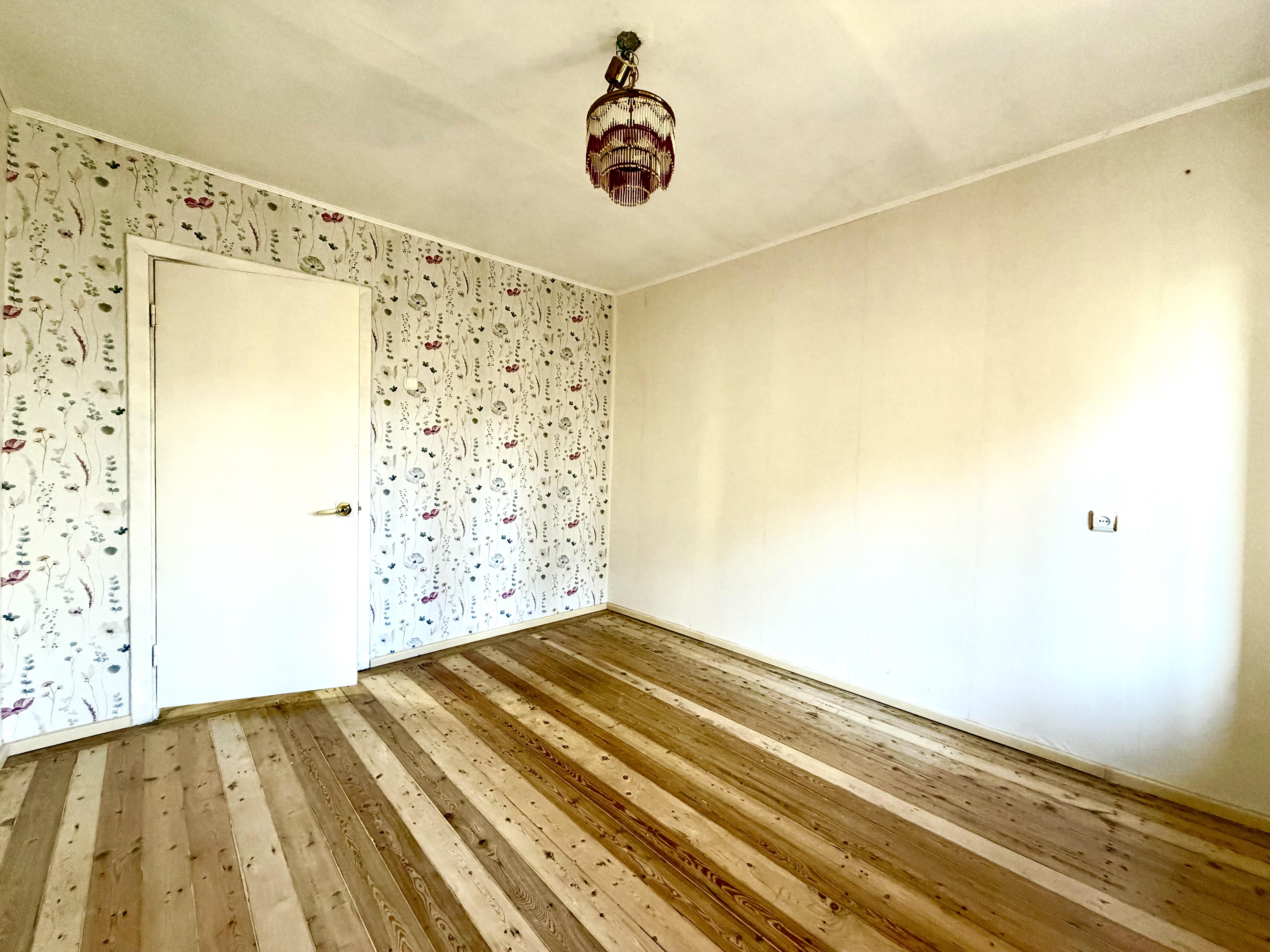  62.6м.кв., комнат 4, г. Минск (Аэродромная ул., 15)