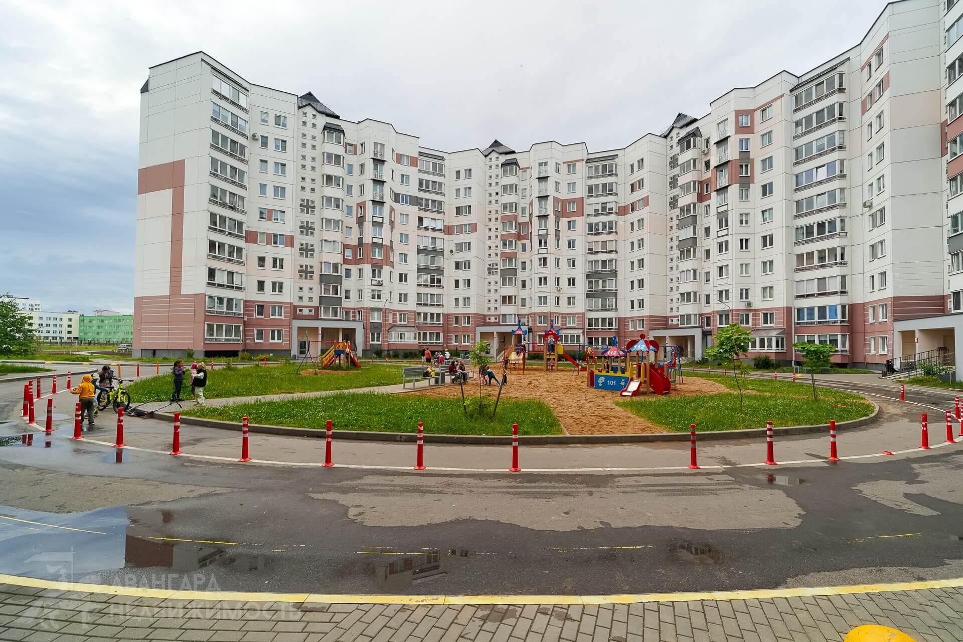 Mieszkanie 3 pokoi 92 m² Mińsk, Białoruś