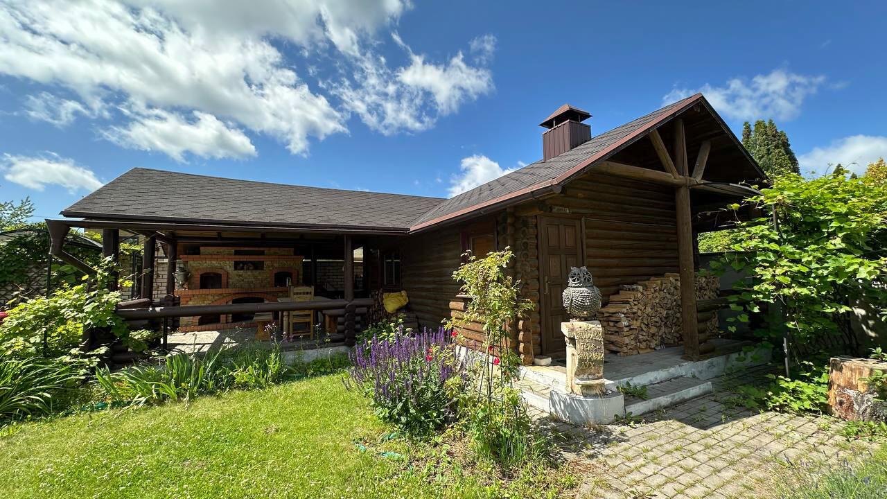 House 461 m² Minsk, Belarus