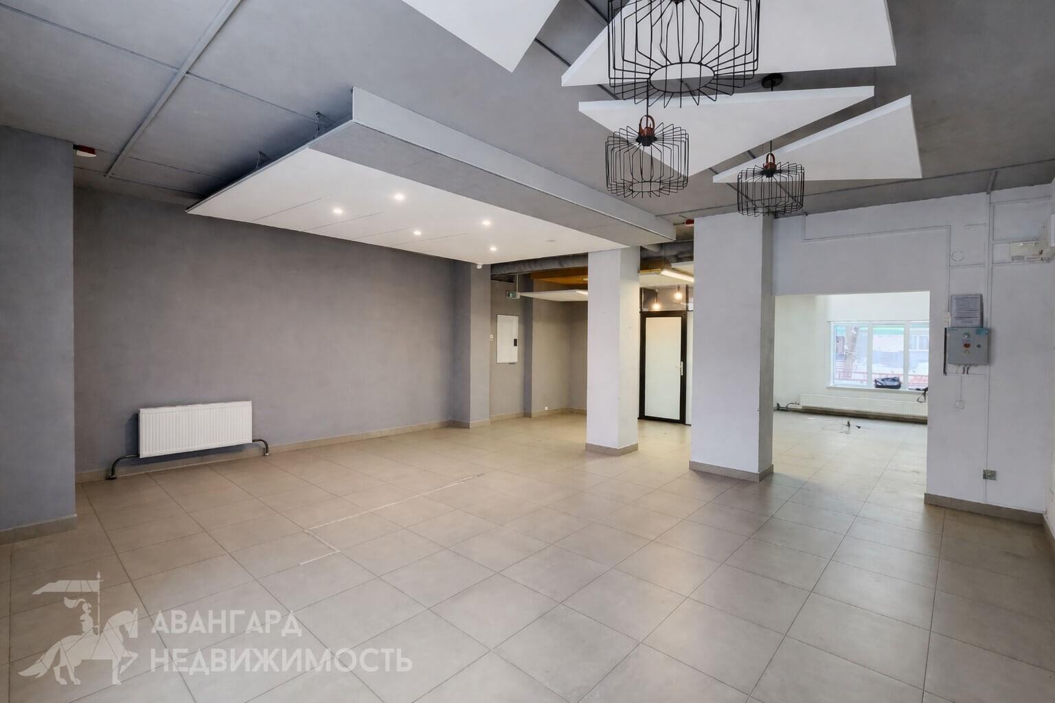 Shop 6 rooms 129 m² in Minsk, Belarus