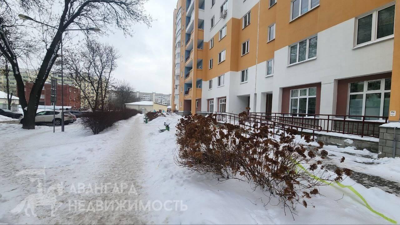 Shop 6 rooms 129 m² in Minsk, Belarus