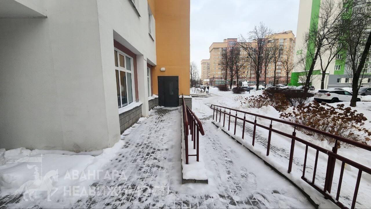 Shop 6 rooms 129 m² in Minsk, Belarus