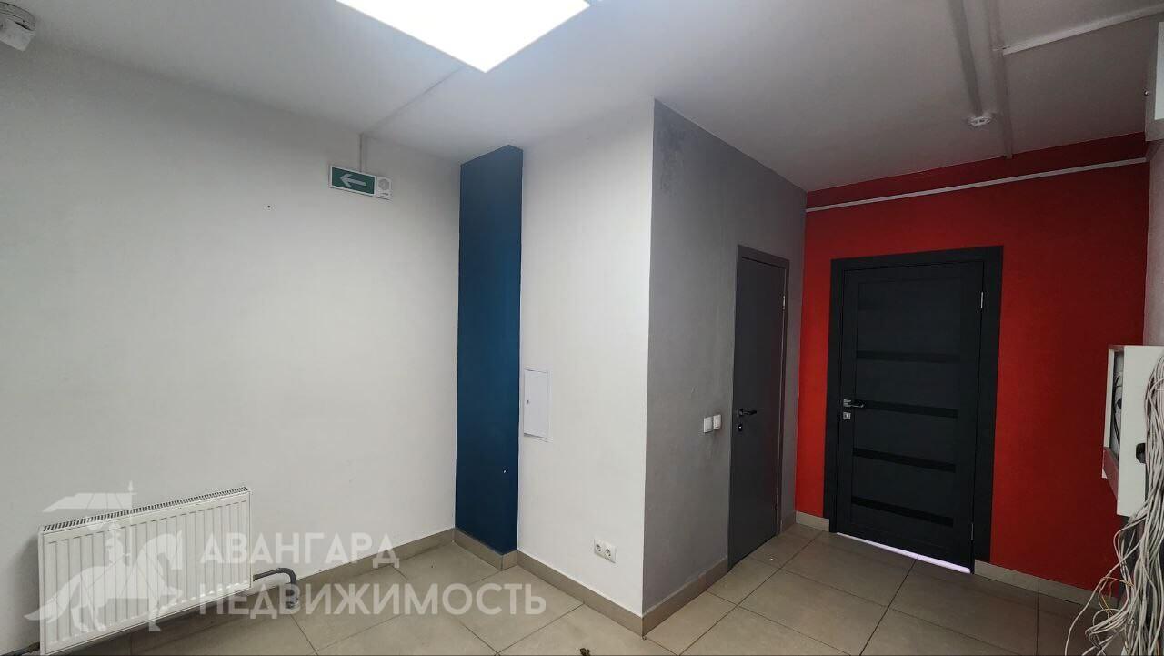 Shop 6 rooms 129 m² in Minsk, Belarus
