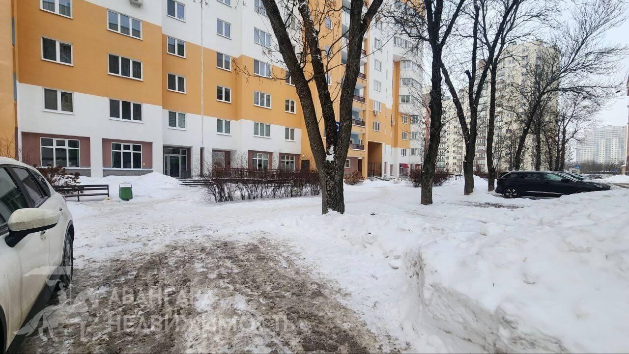 Shop 6 rooms 129 m² in Minsk, Belarus