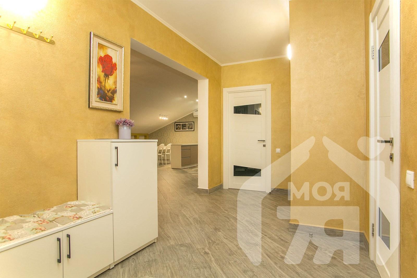 Cottage 913 m² Astravyets, Belarus