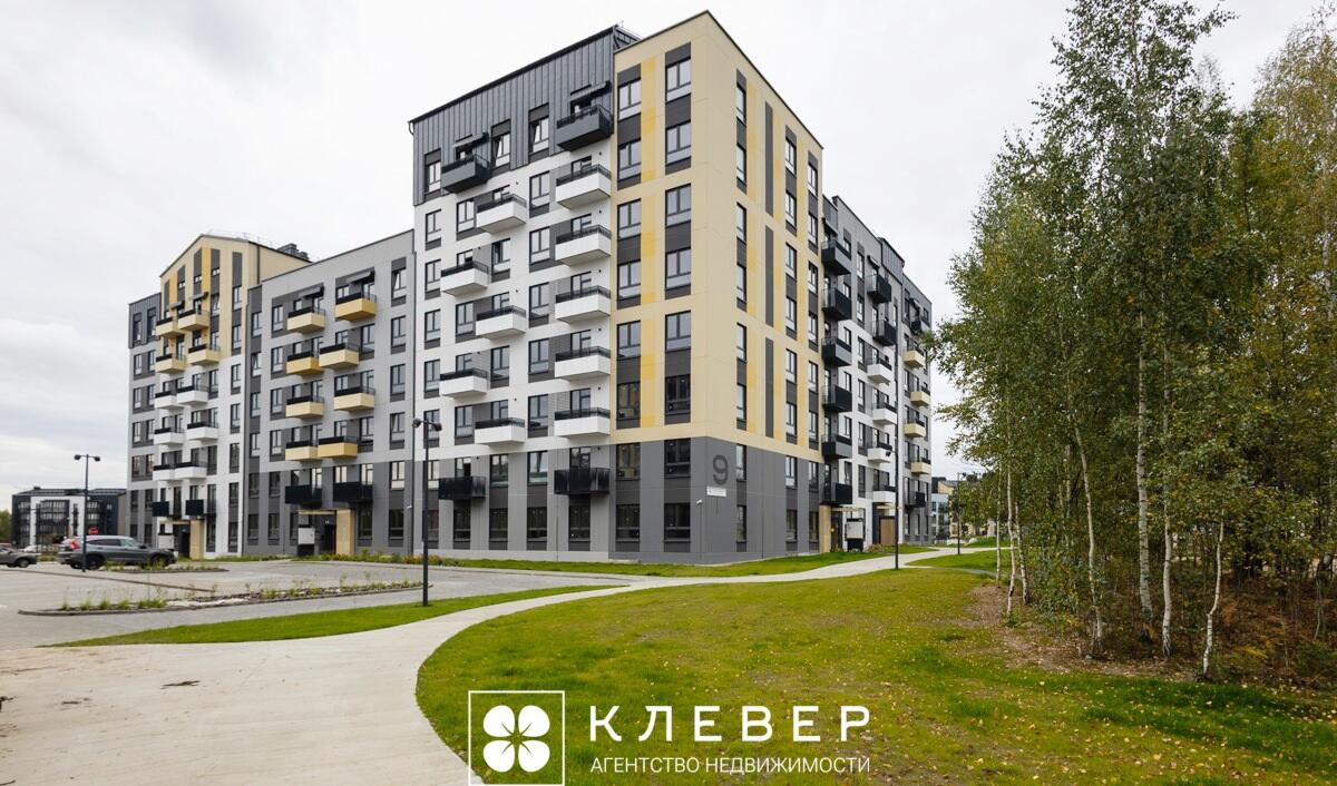 Продается просторная 3-х комнатная  квартира  в ЖК « Зеленая гавань» по адресу  ул. Серебряный лес 9