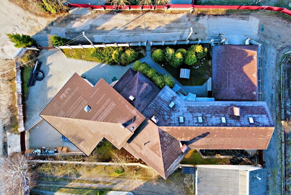 Commercial property 1 255 m² in Papiarnianski sielski Saviet, Belarus