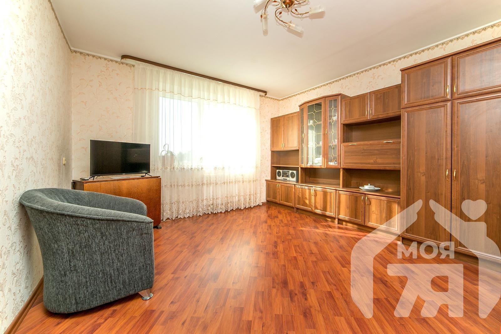 2 room apartment 54 m² Maladzyechna, Belarus