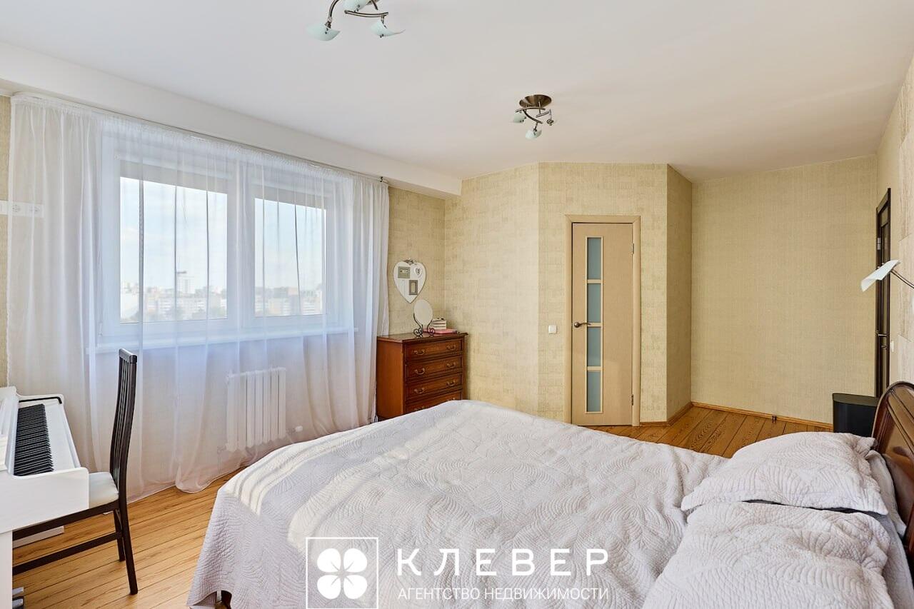  93.1м.кв., комнат 3, г. Минск (Богдановича ул., 130)
