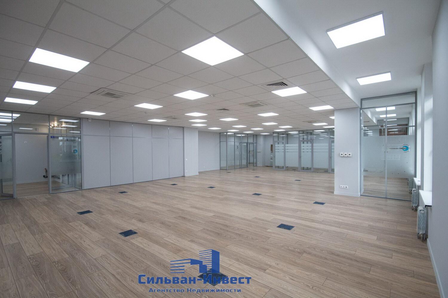 Büro 207 m² in Minsk, Belarus