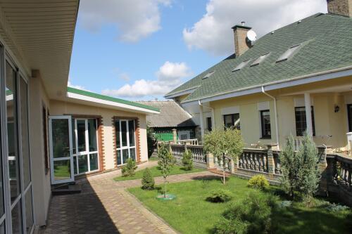 Коттедж, Минск (фото 1)