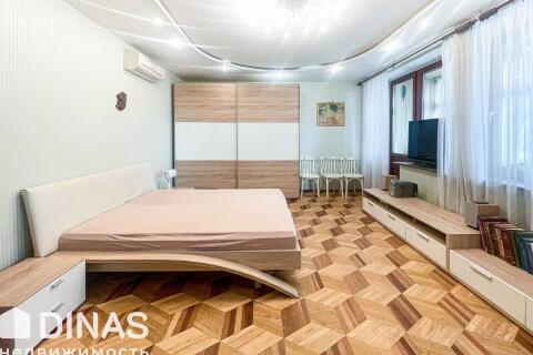 Аренда 4-комнатной квартиры, Сурганова 42
