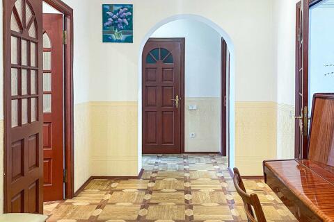 Аренда 4-комнатной квартиры, Сурганова 42