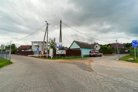 Продаётся участок с домом в СТ Пралеска 10